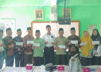 LAZISNU PCNU Kota Metro Salurkan Beasiswa “NU- CARE CERDAS”