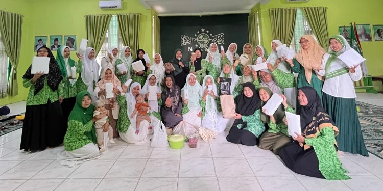 Fatayat Kota Metro Warnai Harlah Ke-75 Fatayat Dengan Sholawat