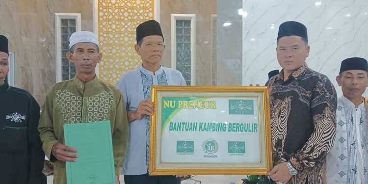 KAMBING BERGULIR DAN MODAL USAHA WARNAI SAFARI RAMADHAN PCNU KOTA METRO