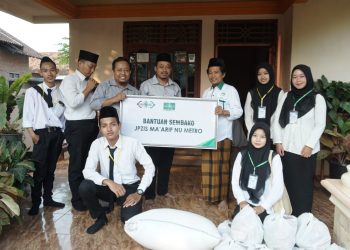 Indahnya Berbagi, JPZIS Ma’arif NU Metro Tasarufkan Bantuan Paket Sembako