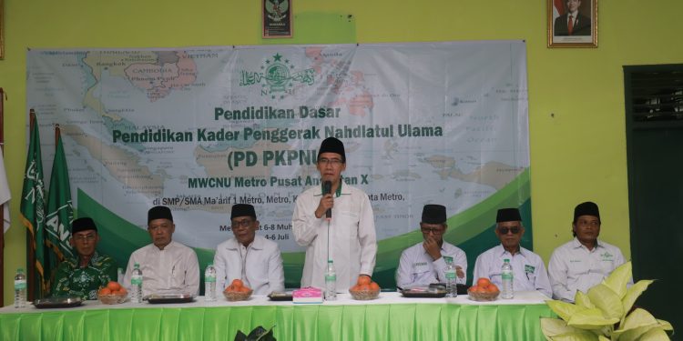 Buka PD-PKPNU Angkatan X Metro Pusat, Prof KH Alamsyah Sampaikan Mabadi Khaira Ummah, Prinsip Dasar Kehidupan Nahdliyin