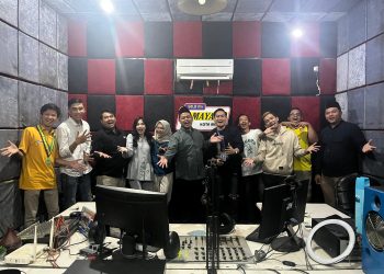 PC IPNU IPPNU Kota Metro Gelar Join Live Talkshow Bersama Grup Band Hanaya di Radio Ramayana FM