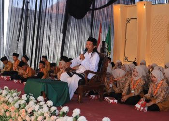 Pesan Kiai Abdul Hamid pada Kelulusan SDNU Metro: Ibu Harus Cerewet Tur Gemati dalam Kebaikan