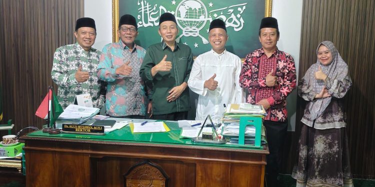 PCNU Kota Metro Salurkan Infaq Rp15 Juta untuk Pembangunan Gedung TPQ MWCNU Metro Pusat