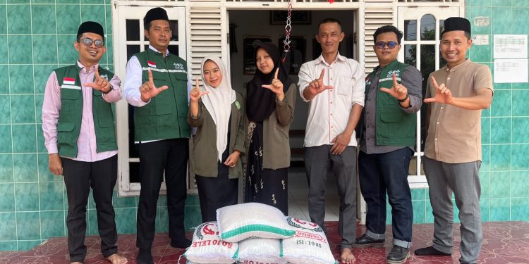 Lazisnu PCNU Kota Metro Salurkan 130 Paket Sembako Dan 3 Kuintal Beras Hasil Donasi MABA UMALA